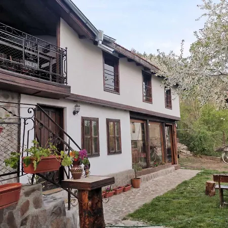 Ваканционна къща старата череша село раждавица